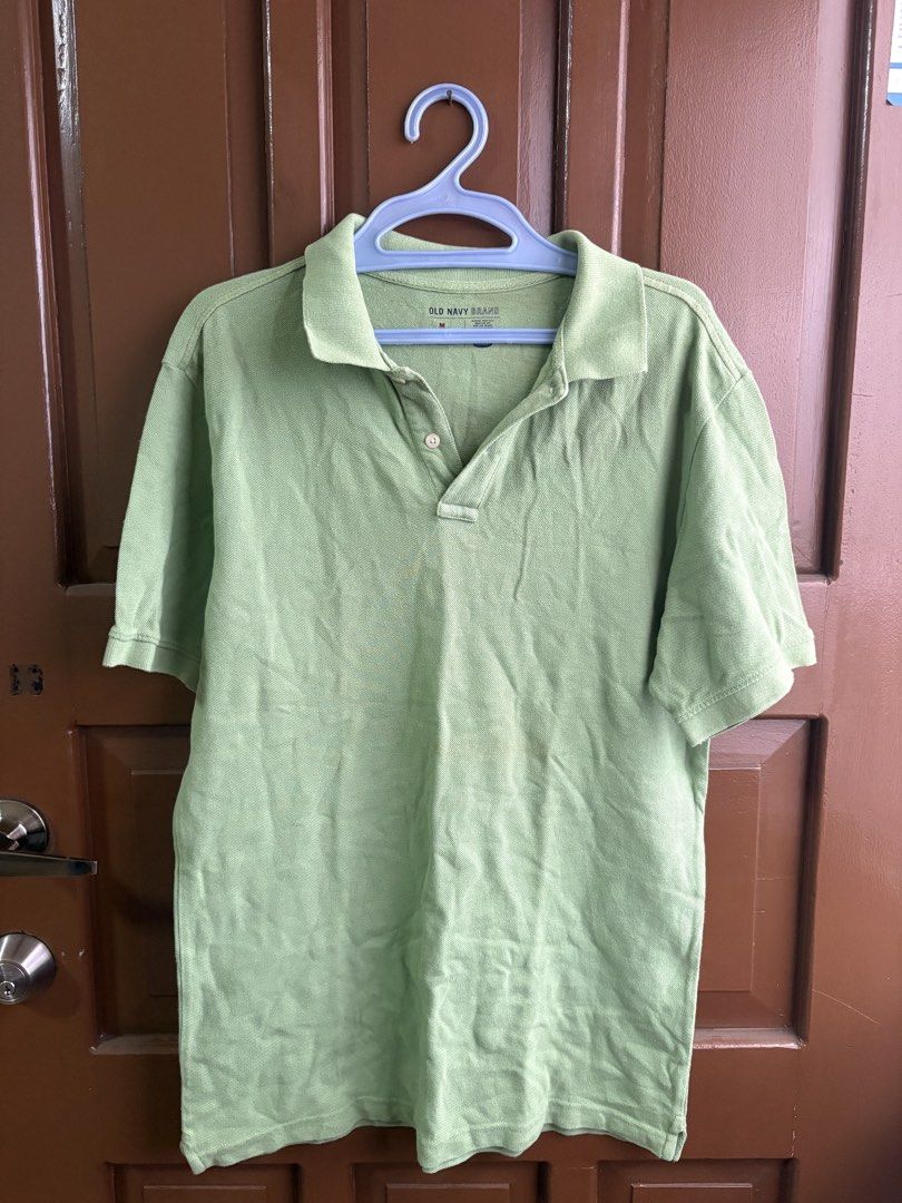 Old Navy Green Polo Shirt - Medium (Category: Tshirts & Polo Shirts ) located in Manila. Submitted by alextoot (Listing ID 1436858266, Image 1). Description: RFS: Moving sale! 📦 🧾 Payment: GCash, Maya Delivery (shouldered by buyer): J&T, Grab, Lalamove Location: Metro Manila Reminders: ✅ Pay as you order ✅ Please manage your expectations since these are preowned items ✅ Carefully check the photos before buying the item ✅ No return, no exchange 
