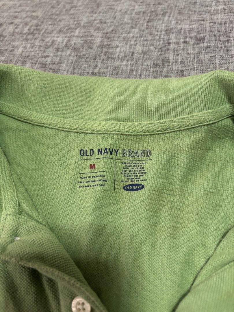 Old Navy Green Polo Shirt - Medium (Category: Tshirts & Polo Shirts ) located in Manila. Submitted by alextoot (Listing ID 1436858266, Image 3). Description: RFS: Moving sale! 📦 🧾 Payment: GCash, Maya Delivery (shouldered by buyer): J&T, Grab, Lalamove Location: Metro Manila Reminders: ✅ Pay as you order ✅ Please manage your expectations since these are preowned items ✅ Carefully check the photos before buying the item ✅ No return, no exchange 