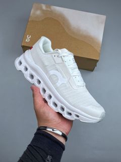 (Category: ) located in . Submitted by khai.uasneakers (Listing ID 1436969955, Image 1). Description: .