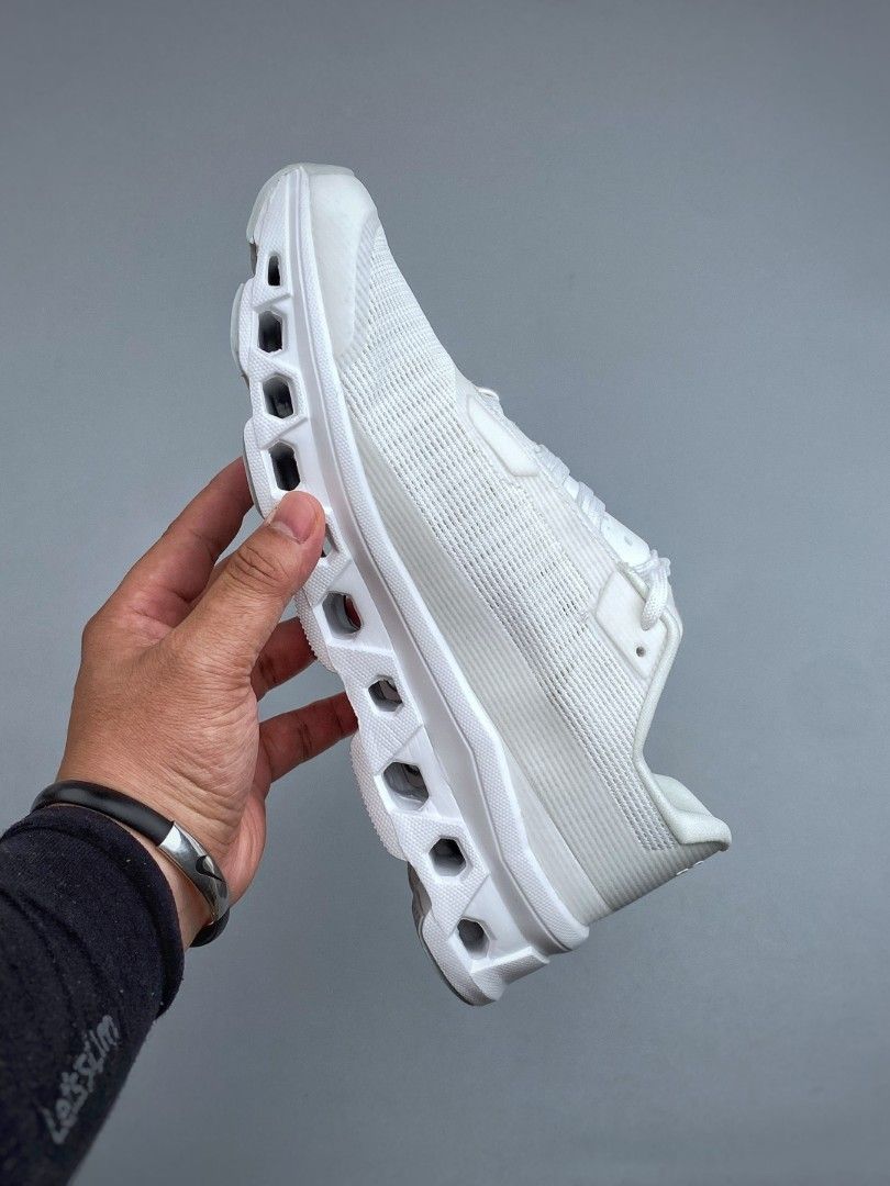 On Cloudmonster Void (Category: Sneakers) located in Kuala Lumpur. Submitted by khai.uasneakers (Listing ID 1436969955, Image 3). Description: ✅ Euro Sizes: 36–45 ✅ Postage Included (West Malaysia) 📦 Each pair carefully packed before shipping. 📸 All photos are from actual items. 📬 Message me for availability. Ref: S53353984.
