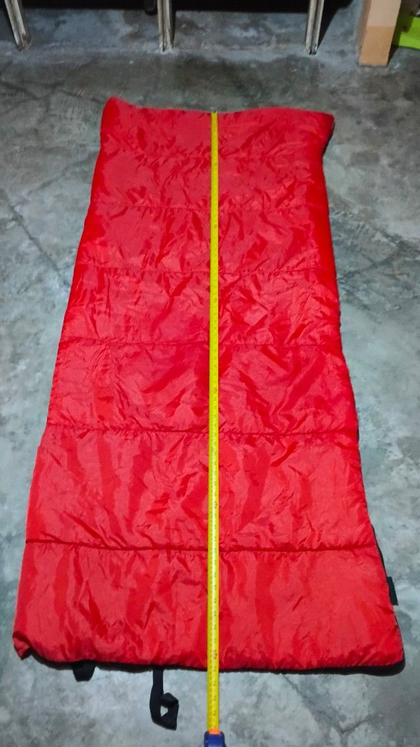 Ozark Trail Sleeping Bag (Category: Hiking & Camping) located in San Ildefonso. Submitted by rigor32eva20161 (Listing ID 1436932841, Image 2). Description: - Ozark Trail sleeping bag - Approximately 76 inches long - Black zipper and straps.