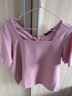 (Category: ) located in . Submitted by k4prelovedclothes (Listing ID 1436908625, Image 1). Description: .