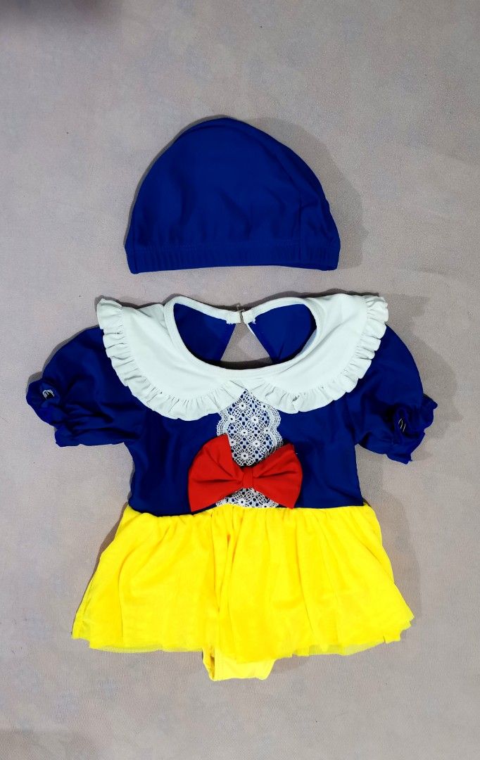 Disney Snow White Swimsuit with Cap (Category: Babies & Kids Fashion) located in Manila. Submitted by CW080520 (Listing ID 1436861798, Image 1). Description: Best fit 3 to 6 months Once lang nagamit nung 5 months ng baby ko....