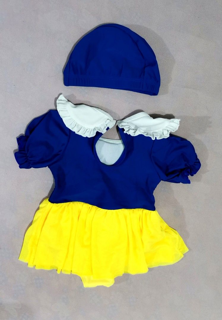 Disney Snow White Swimsuit with Cap (Category: Babies & Kids Fashion) located in Manila. Submitted by CW080520 (Listing ID 1436861798, Image 2). Description: Best fit 3 to 6 months Once lang nagamit nung 5 months ng baby ko....