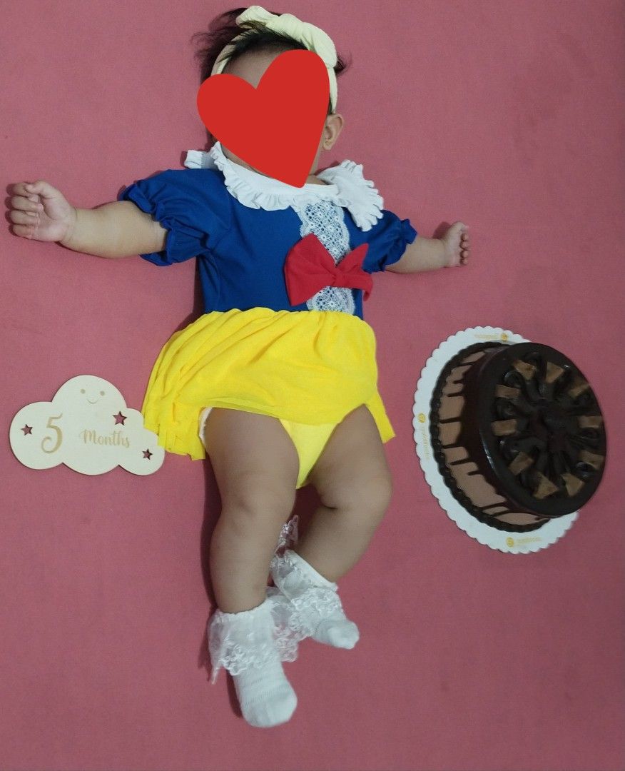 Disney Snow White Swimsuit with Cap (Category: Babies & Kids Fashion) located in Manila. Submitted by CW080520 (Listing ID 1436861798, Image 3). Description: Best fit 3 to 6 months Once lang nagamit nung 5 months ng baby ko....