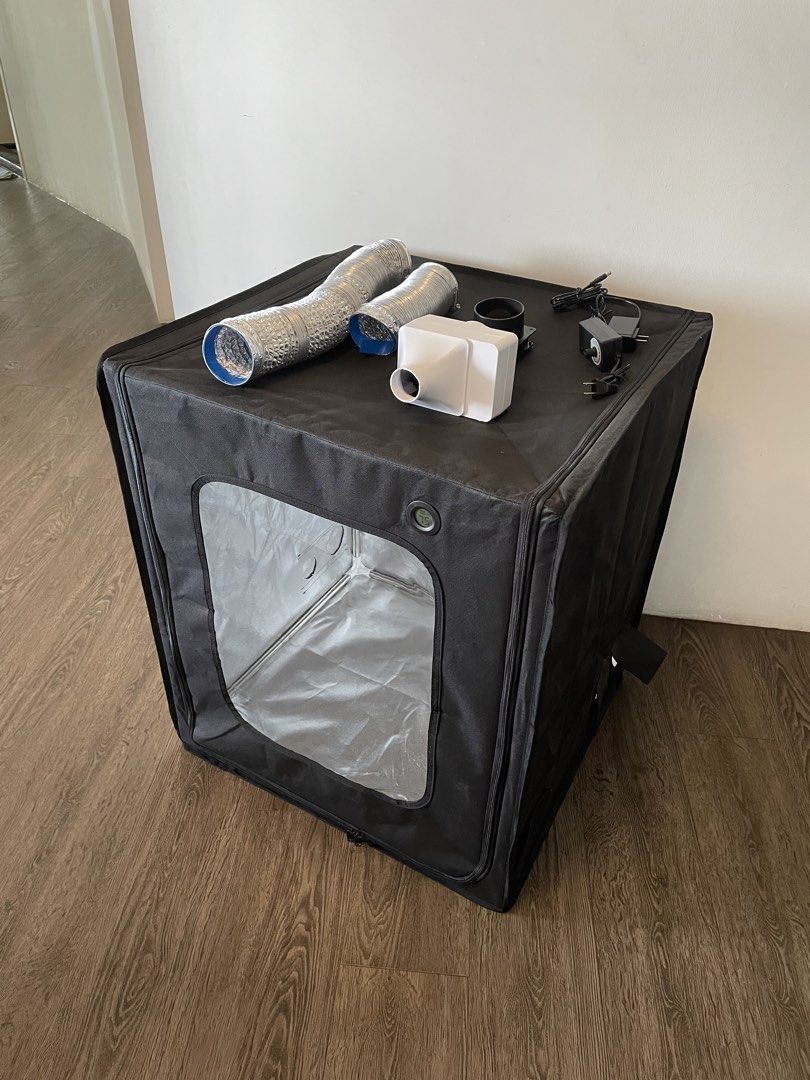 Printer Enclosure with Ventilation449289668391096320