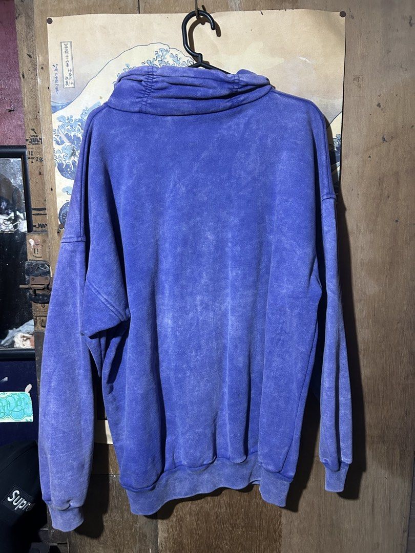 Purple Quarter-Zip Sweater (Category: Coats, Jackets and Outerwear) located in San Juan City. Submitted by d3clutterz (Listing ID 1436937394, Image 2). Description: very heavy type of fabric Size: M - XL mop: gcash only courier: J&T or lalamove.