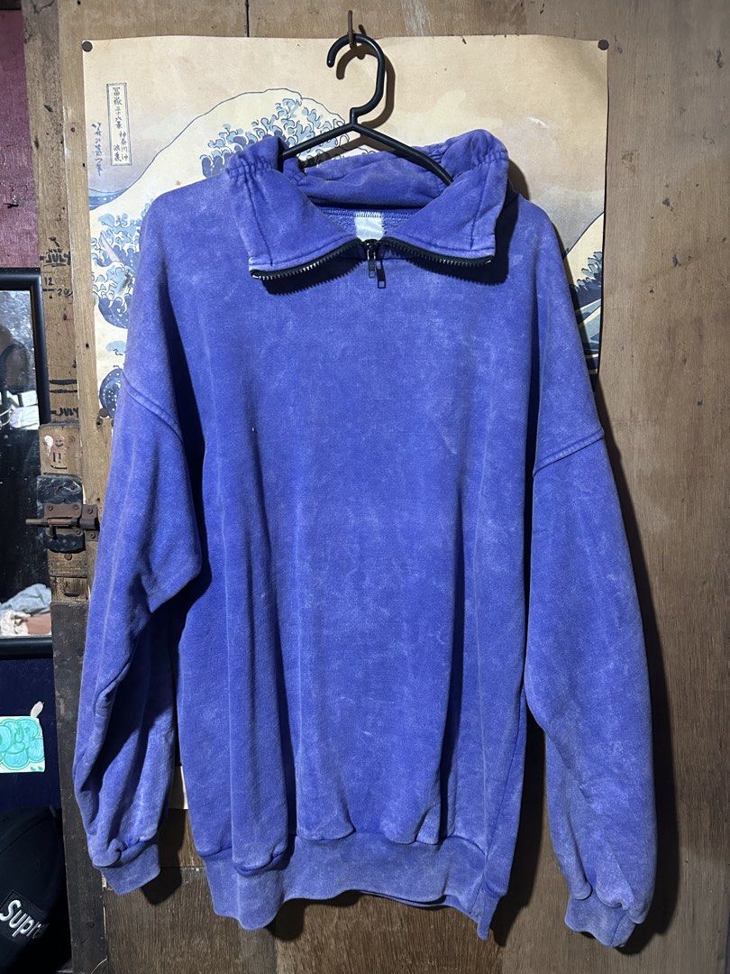 Purple Quarter-Zip Sweater (Category: Coats, Jackets and Outerwear) located in San Juan City. Submitted by d3clutterz (Listing ID 1436937394, Image 1). Description: very heavy type of fabric Size: M - XL mop: gcash only courier: J&T or lalamove.