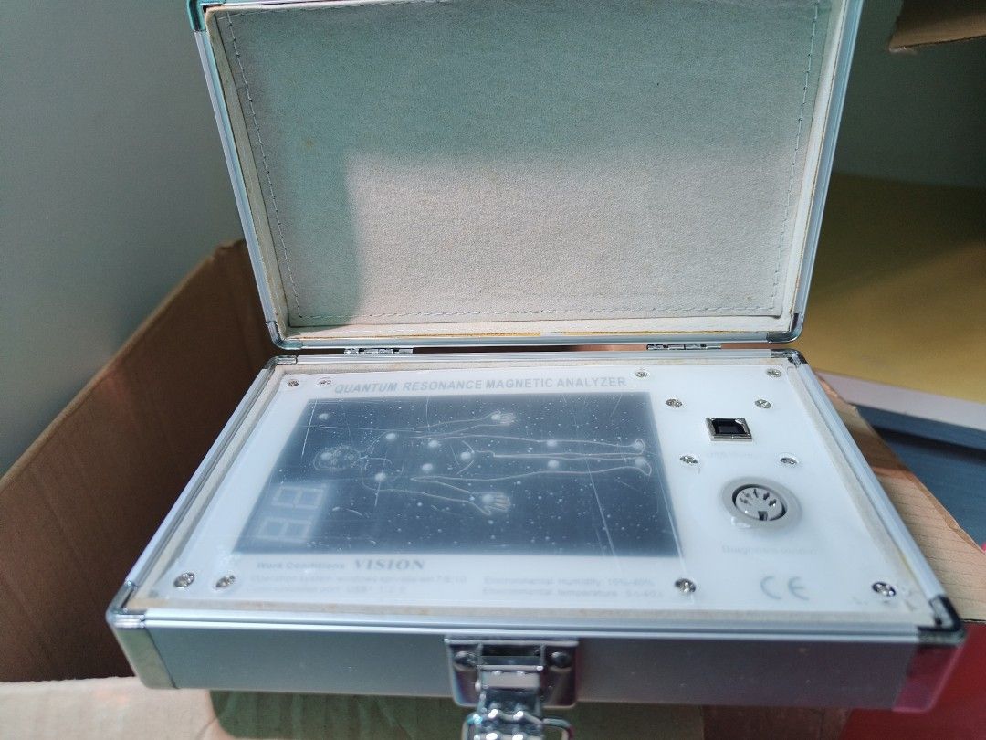 Quantum Resonance Magnetic Analyzer449177340305756161