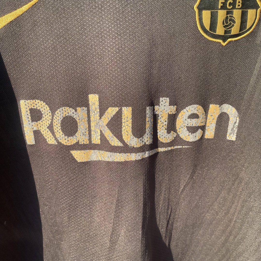 Rakuten (Category: Activewear) located in Naic. Submitted by johnrell1234 (Listing ID 1436975621, Image 3). Description: 📐⬇️ Measurements: Width: 20” | Length: 27” Color rate: 10/10 Excellent Condition Issue Crack print .