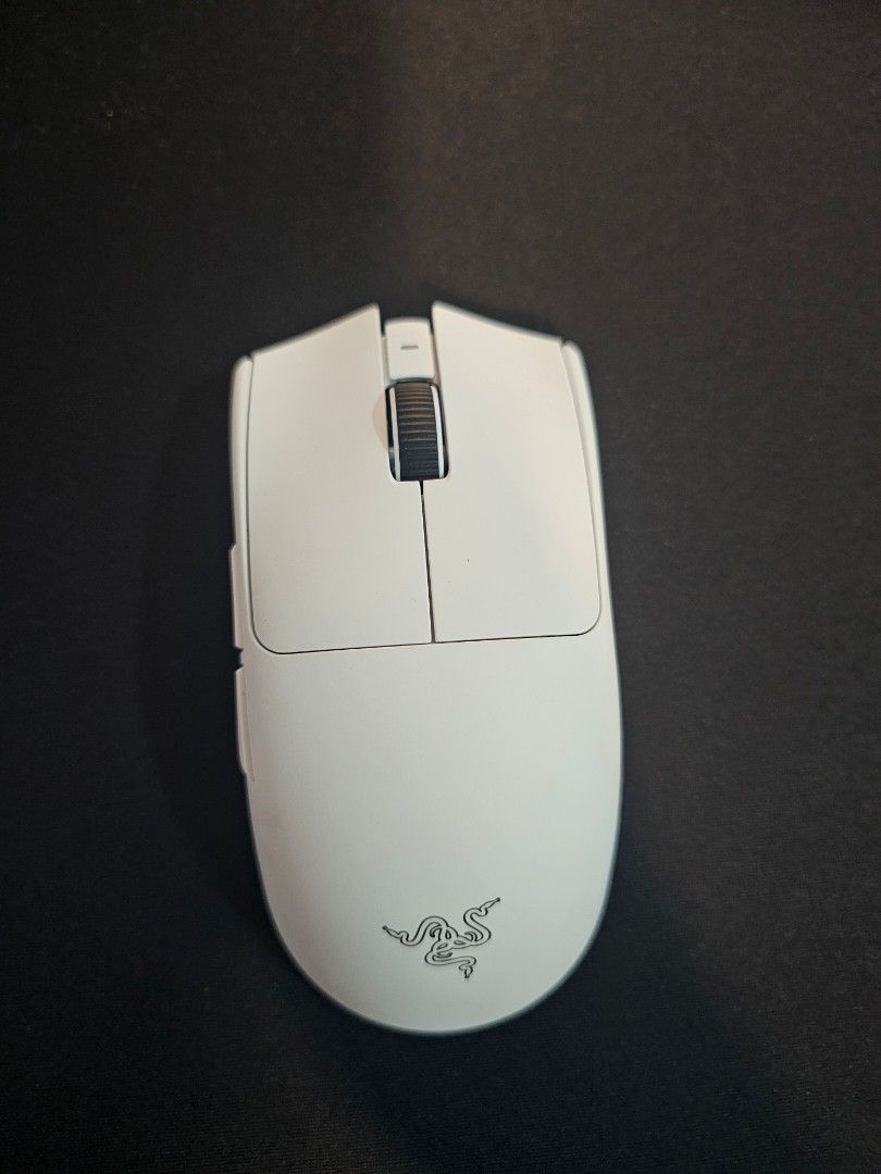 Razer Viper V4 Pro - White Edition449600862385623040