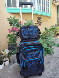 (Category: ) located in . Submitted by shopcharliecloset (Listing ID 1436843095, Image 1). Description: .