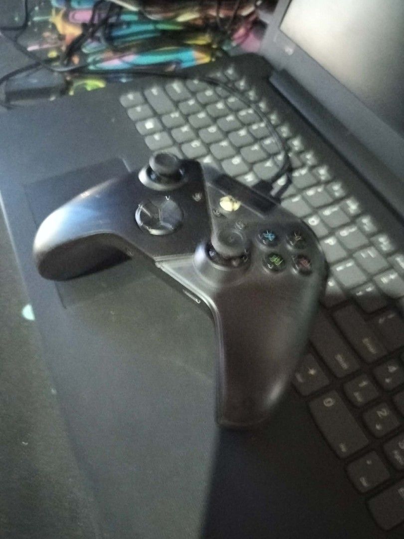 ROG CONTROLLER (Category: Controllers) located in Baliuag. Submitted by jimi2nice (Listing ID 1436833521, Image 3). Description: ROG WIRED CONTROLLER GOOD FOR GAMING COMPATIBLE ON MOST PLATFORMS.