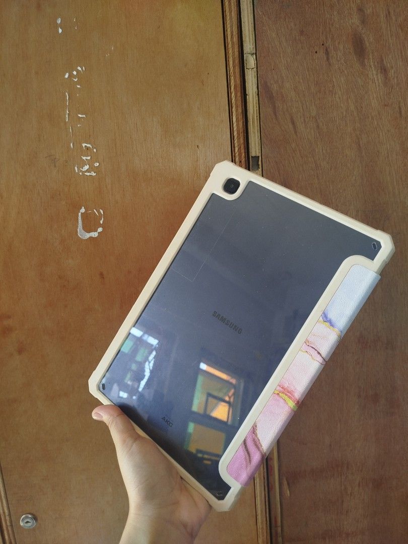 Samsung Tab S6 Lite (Category: Android) located in Dagupan City. Submitted by michichirou (Listing ID 1436843204, Image 2). Description: Product Name: Samsung Tab S6 Lite Model: SM-P615 Storage Capacity: 128 GB Connectivity: Wi-Fi + Cellular (w/ SIM card holder) Condition: Good Battery Capacity: 7040 mAh Accessories: Charger & Stylus not included..