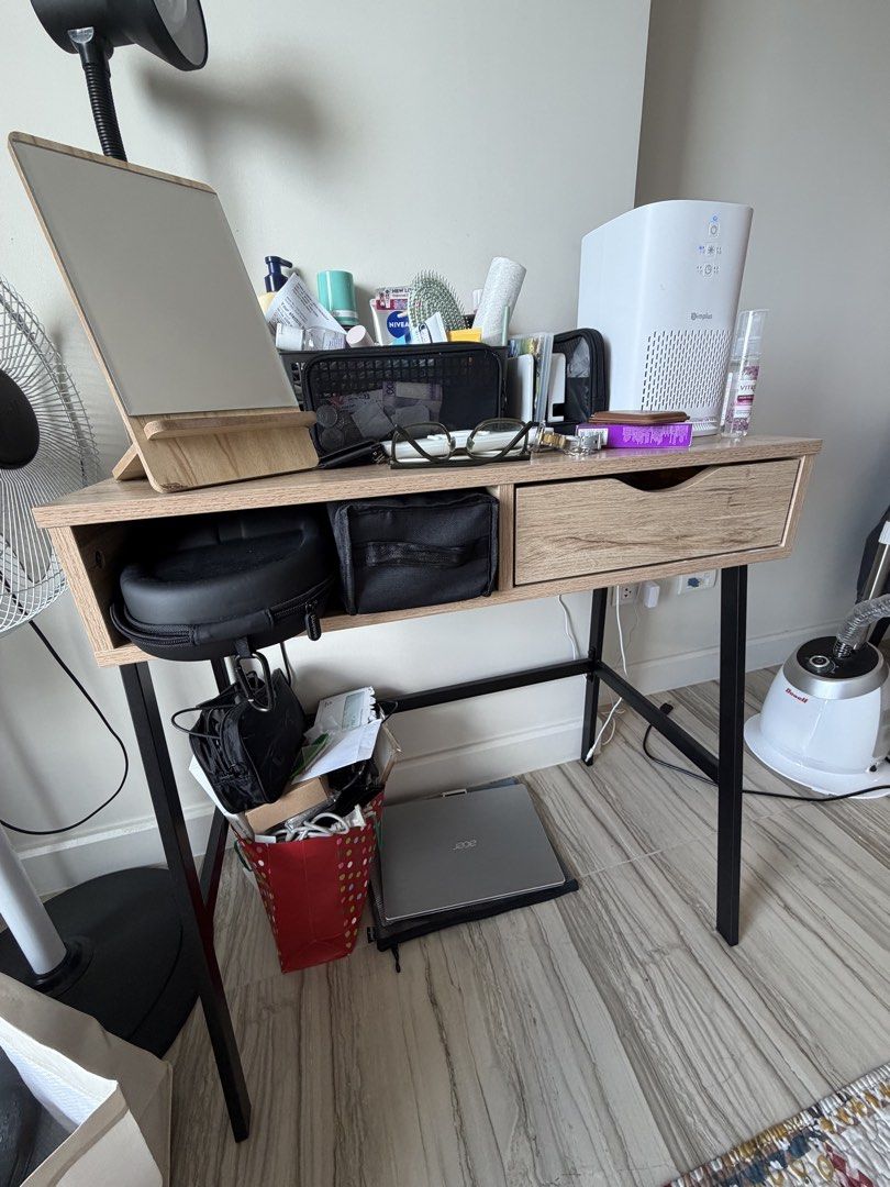 Sanyang Computer Table (Category: Tables & Sets) located in Pasig City. Submitted by amolegario (Listing ID 1436837924, Image 2). Description: RFS: Decluttering - Ideal for small workspaces or vanity use - Lenght: 75cm.