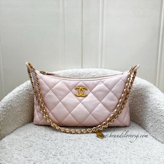 (Category: ) located in . Submitted by brands_lover (Listing ID 1436951673, Image 1). Description: .