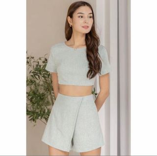 (Category: ) located in . Submitted by thriftxo (Listing ID 1436938926, Image 1). Description: .