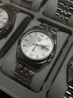 (Category: ) located in . Submitted by classictimepieces (Listing ID 1436896855, Image 1). Description: .