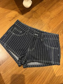 (Category: ) located in . Submitted by zyc412 (Listing ID 1437008502, Image 1). Description: .