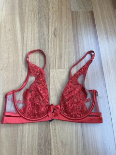 (Category: ) located in . Submitted by ladyshop01 (Listing ID 1436919764, Image 1). Description: .