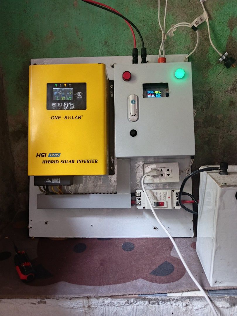 solar set up complete with battery ams solar panel (Category: Industrial Equipment) located in Caloocan City. Submitted by erintiffan89373 (Listing ID 1436999401, Image 1). Description: 1.2kw 12v hybrid with battery and silar panel RFS upgrade.