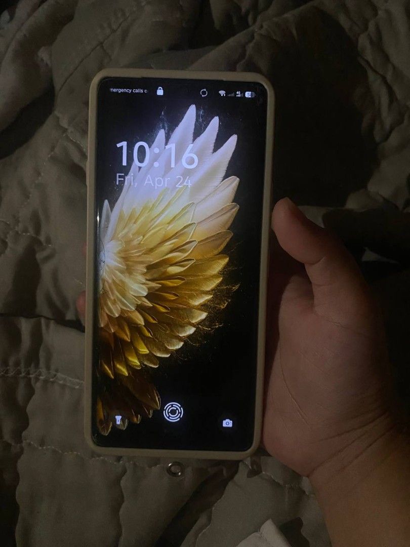 TECNO CAMON 40 PRO 5G, 3MONTHS OLD ONLY (Category: Android Others) located in Gloria. Submitted by zyraaa27 (Listing ID 1436966851, Image 2). Description: NO ISSUE/HISTORY OF REPAIR NEED FUNDS LANG PO FOR TUITION FEE KO PO🥺.