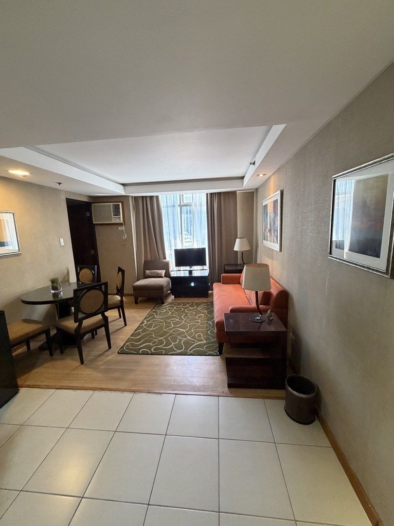 The A. Venue suites residences (Category: Apartments & Condos) located in Quezon City. Submitted by liamdan20 (Listing ID 1436834135, Image 1). Description: 2 units 1br 1bath 37sqm each 4M each The A. Venue suites residences Very good location Perfect for airbnb Good investment Pm for more details.