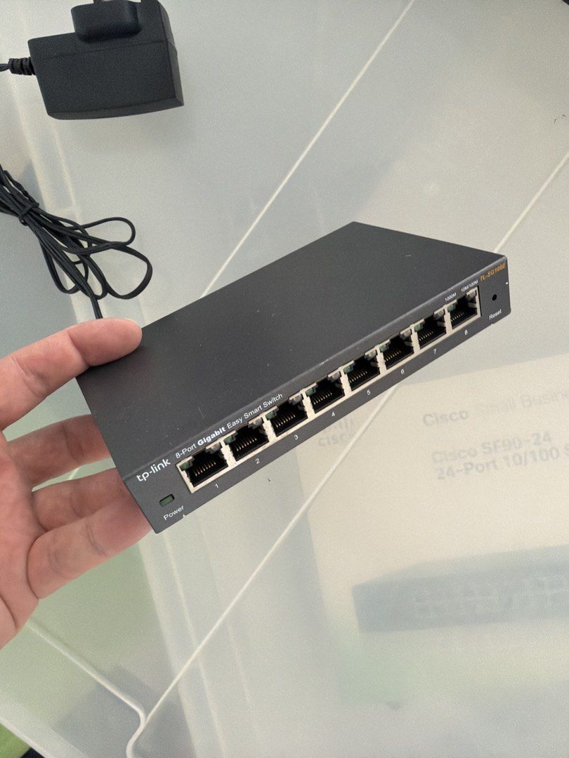 TP-Link 8-Port Gigabit Easy Smart Switch449377565084887040