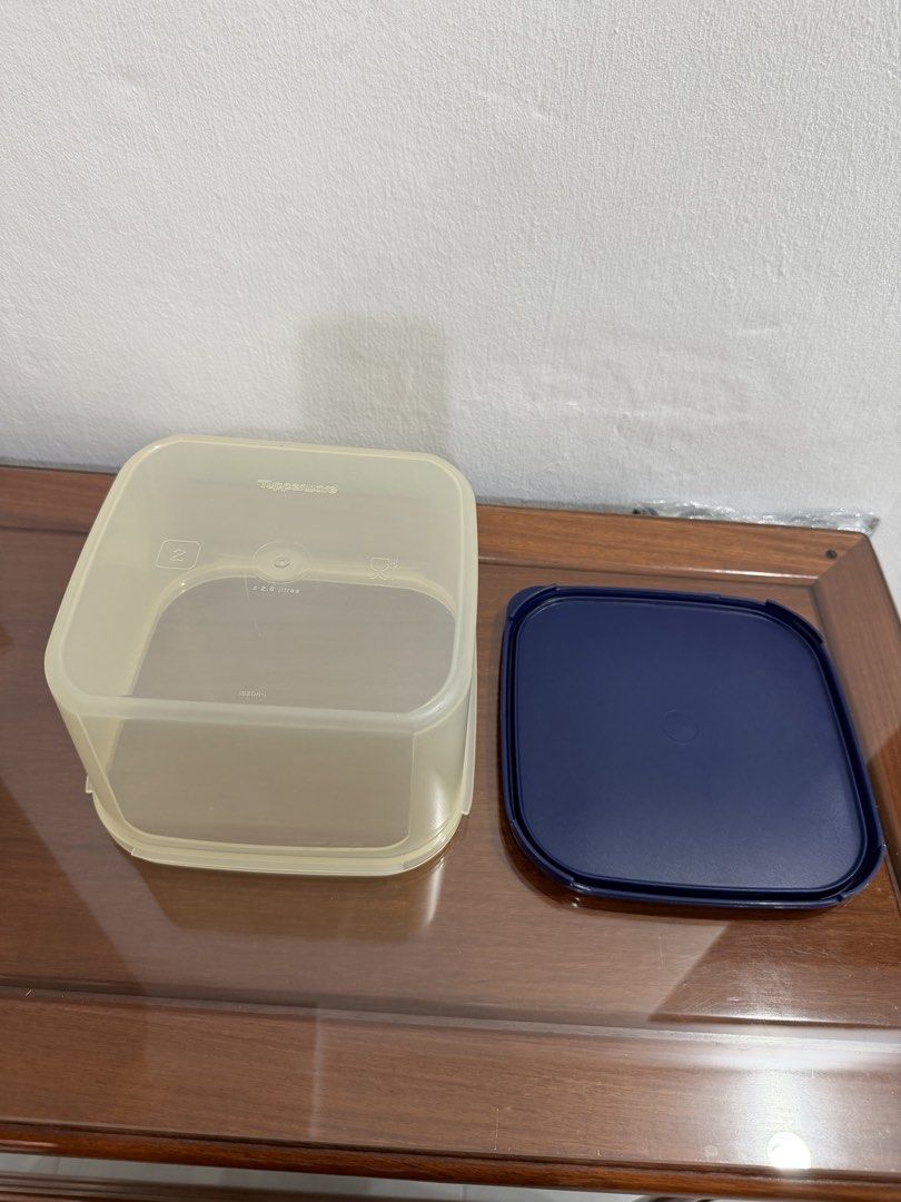 Tupperware Square Food Container with Lid449227401169489922
