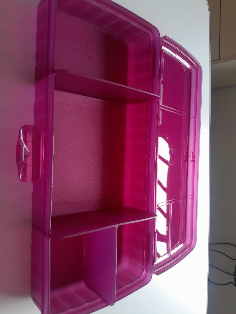 Tupperware Storage Box with Compartments477706454975139841
