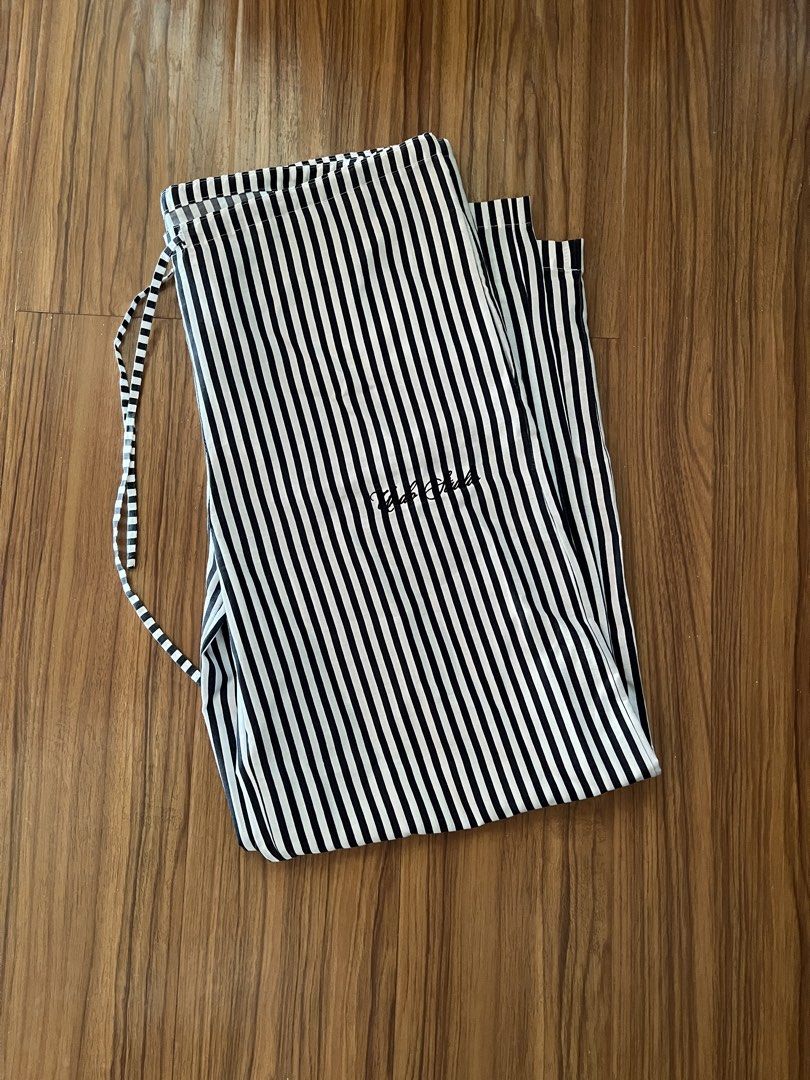 Undo Studio Pinstriped Blue & White Loungewear Pants | Size M (Category: Other Bottoms) located in Manila. Submitted by everythingbrandedpreloved_ (Listing ID 1436846285, Image 3). Description: Brand: Undo Studio (Filipino Brand) Condition: Brandnew without tags, never worn • Resembles effortless style of Isa The Label, Phia The Label, and Brandy Melville • Blue and white pinstripe design • Size M on tag (adjustable, would fit to bigger or even s