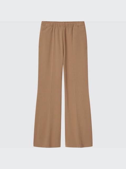UNIQLO STRAIGHT FLARE PANTS (M) (Category: Other Bottoms) located in Manila. Submitted by jpnbrandedcollection (Listing ID 1436836748, Image 1). Description: UNIQLO STRAIGHT FLARE PANTS Size: Medium on tag /garterized Waistline 26/32 Length37 420 only Condition: Excellen Color rate:10/10 First to pay basis✨ Shipping tru J&T Location Pampanga Payment via Gash or Bank Transfer 🌷 𝙲o𝚕𝚘𝚛 may vary due to lightning .