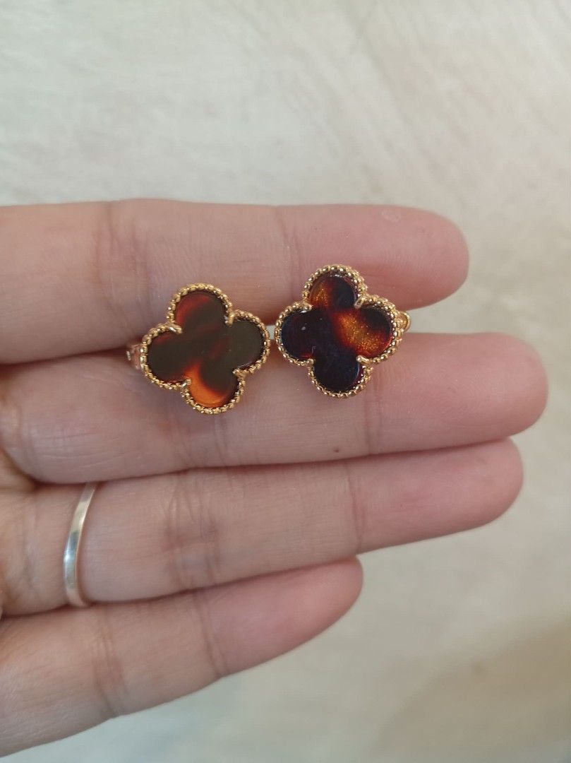 VCA Vintage Alhambra (Category: Earrings) located in Manila. Submitted by michasi (Listing ID 1436974844, Image 1). Description: Vintage VCA Alhambra.