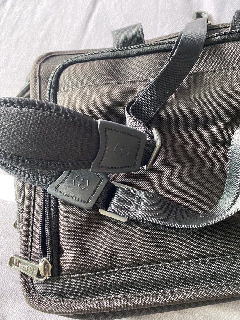Victorinox Laptop Bag - Black449160120580198401