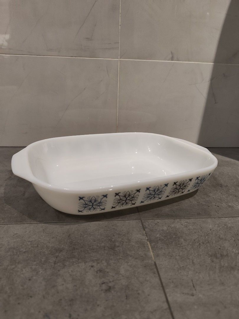 Vintage Pyrex Baking Dishes - Snowflake Pattern449101775420139522