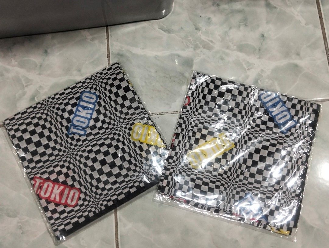 VINTAGE TOKIO BANDANA (Category: Looking For) located in Batangas. Submitted by amerie_store (Listing ID 1436878281, Image 3). Description: -WYSIWYG -₱200 each; 2pcs. available -size: 89x89 cm. 🔊Kindly visit & follow my FB page for more updated Toys,Aniks,etc...🤩 🌈👉AMERIE STORE👈🌈 📌Mine Now,Pay after invoice 📌No refund 📌MOP: Gcash 🚛 Shipping sched every Saturday only via Flash Express.