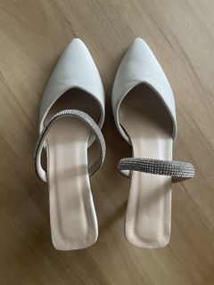(Category: ) located in . Submitted by w.clothes (Listing ID 1436963295, Image 1). Description: .