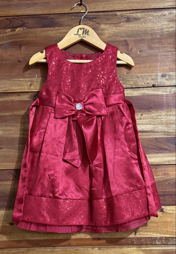 YOUNGLAND Dress for Baby Girl 3T (Category: Babies & Kids Fashion) located in San Pablo. Submitted by lmdailo (Listing ID 1436922497, Image 1). Description: Condition Likenew Size 3T on tag.