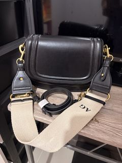 (Category: ) located in . Submitted by agboutique (Listing ID 1437012055, Image 1). Description: .