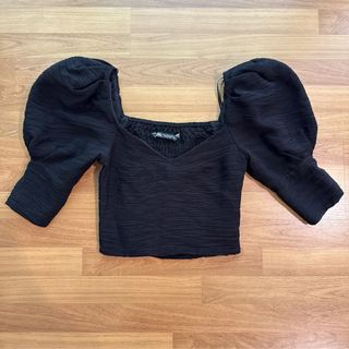 (Category: ) located in . Submitted by wardroblicious (Listing ID 1436840858, Image 1). Description: .