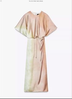 (Category: ) located in . Submitted by wardroblicious (Listing ID 1436839571, Image 1). Description: .