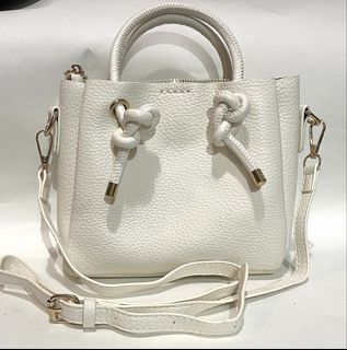（分類：）位於 。 由 ivy2992 提交（商品編號 1441343727，圖片 1）。簡介： 。