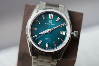(Category: ) located in . Submitted by timepiecetalk (Listing ID 1441311514, Image 1). Description: .