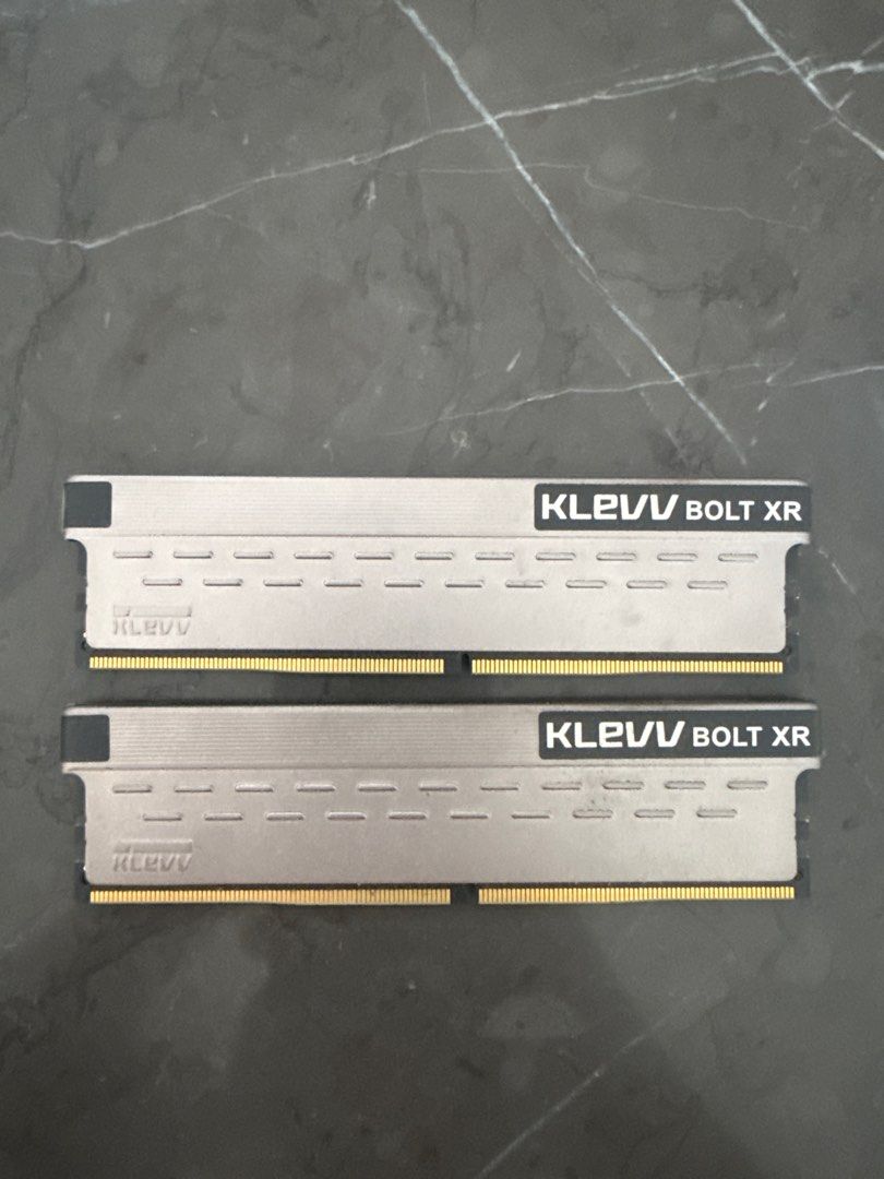 2x KLEVV BOLT XR DDR4 RAM Modules470282405015736320