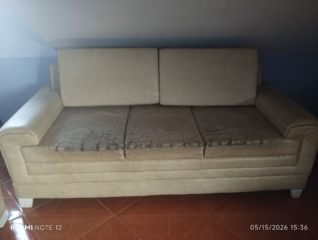 3 seater sofa with ottoman (Category: Sofas) located in Caloocan City. Submitted by chi080237 (Listing ID 1441231005, Image 3). Description: 3 seater sofa with ottoman .