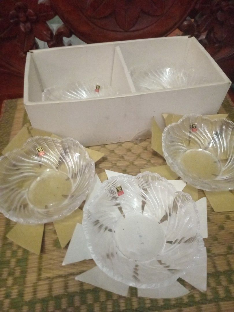 5 pcs. Crystal Kagami serving bowl for your needs with box (Category: Other Kitchenware & Tableware) located in Manila. Submitted by padillahe35291 (Listing ID 1441162289, Image 2). Description: .