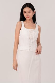 (Category: ) located in . Submitted by wardrobasics (Listing ID 1441254399, Image 1). Description: .