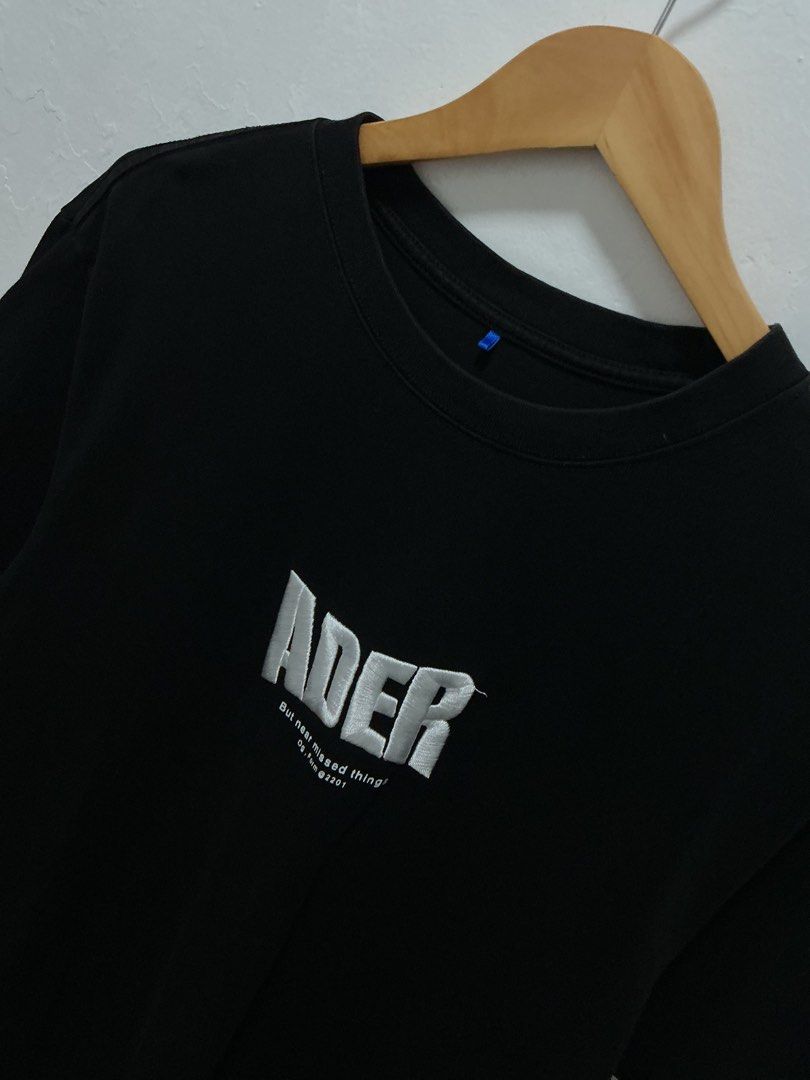 Ader Error Fall-Winter 2020 embroidered logo T-shirt (Category: Tshirts & Polo Shirts ) located in Manila. Submitted by jd.444 (Listing ID 1441347802, Image 2). Description: 21x28 no issues 10/10 color rate complete tags excellent condition.