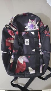 (Category: ) located in . Submitted by ador3.fashion (Listing ID 1441346632, Image 1). Description: .