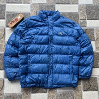 (Category: ) located in . Submitted by ynbgarments (Listing ID 1441230844, Image 1). Description: .